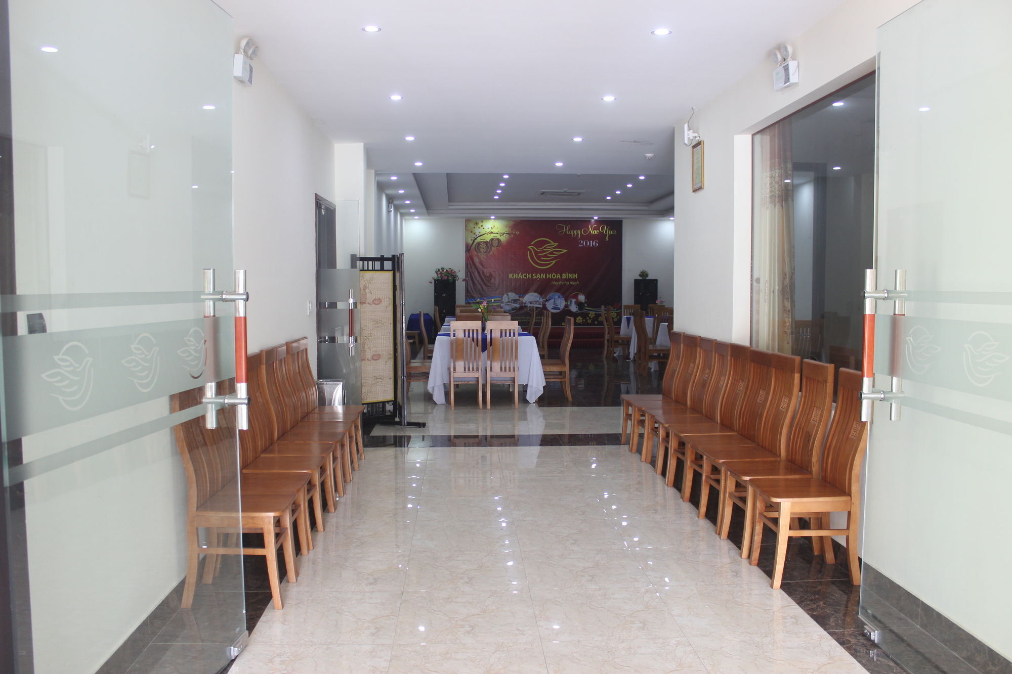 Hoa Binh Hotel Донгхой Экстерьер фото